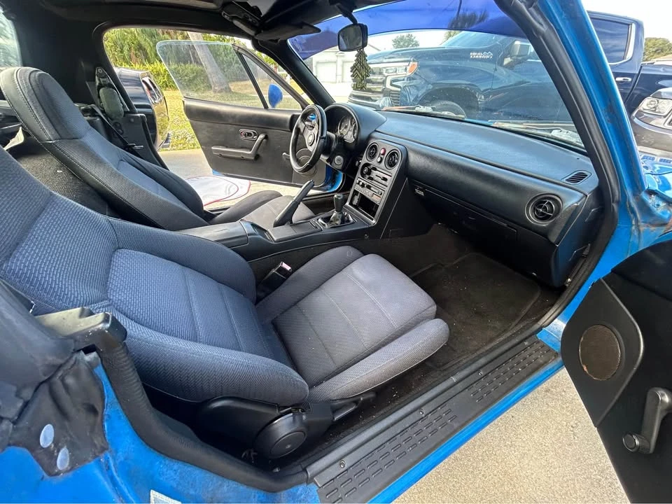 1992 Mazda NA MX-5 Miata - Image 4 of 5