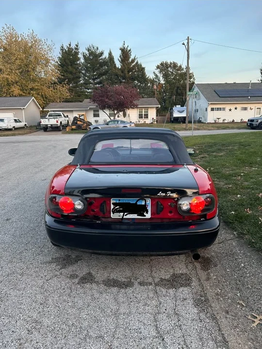 1992 Mazda NA MX-5 Miata - Image 6 of 7