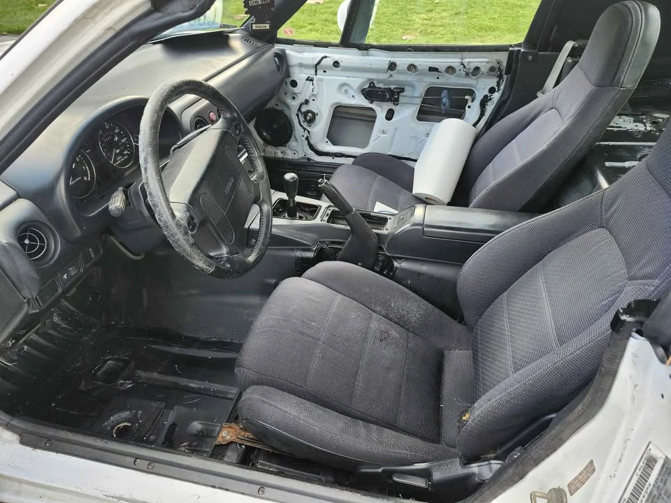1992 Mazda NA MX-5 Miata - Image 4 of 5