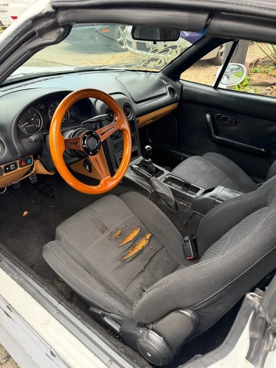 1992 Mazda NA MX-5 Miata - Image 4 of 6
