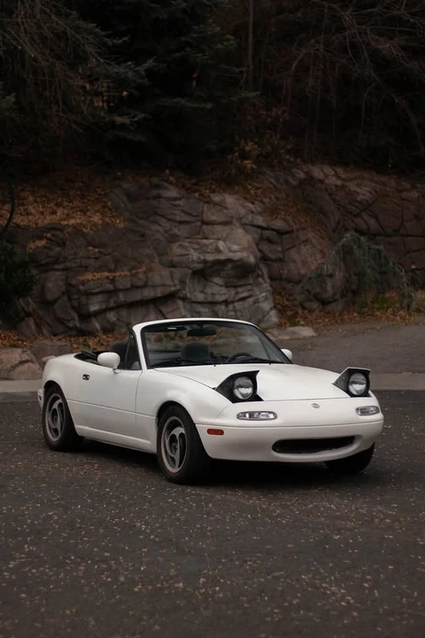 1992 Mazda NA MX-5 Miata - Image 2 of 10