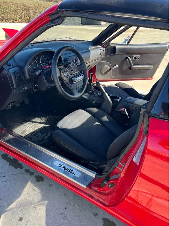 1992 Mazda NA MX-5 Miata - Image 9 of 13
