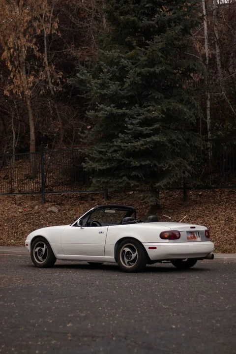 1992 Mazda NA MX-5 Miata - Image 3 of 10