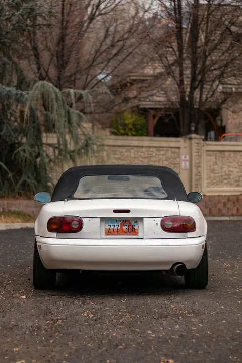 1992 Mazda NA MX-5 Miata - Image 4 of 10