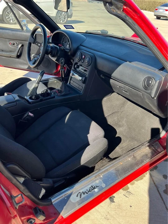 1992 Mazda NA MX-5 Miata - Image 10 of 13