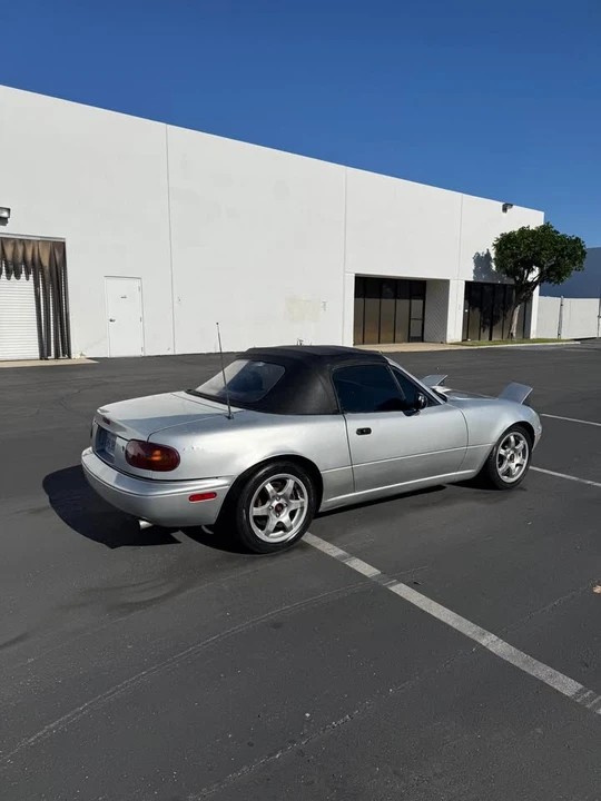1992 Mazda NA MX-5 Miata - Image 5 of 7