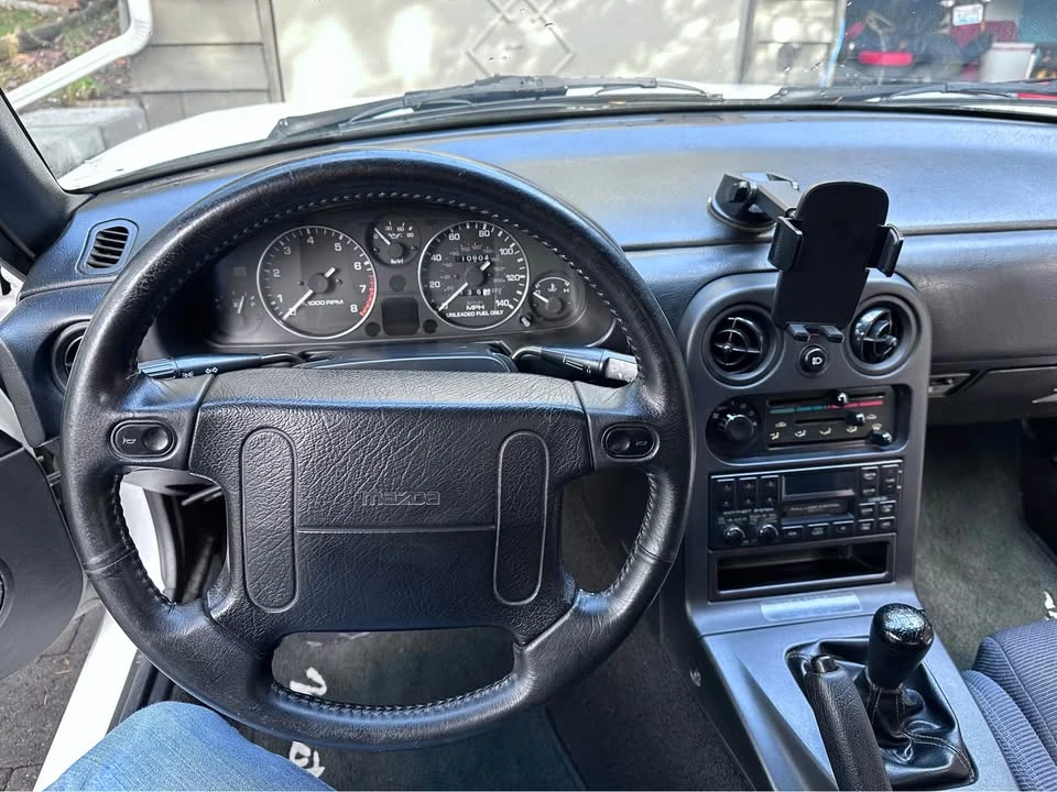 1992 Mazda NA MX-5 Miata - Image 8 of 11