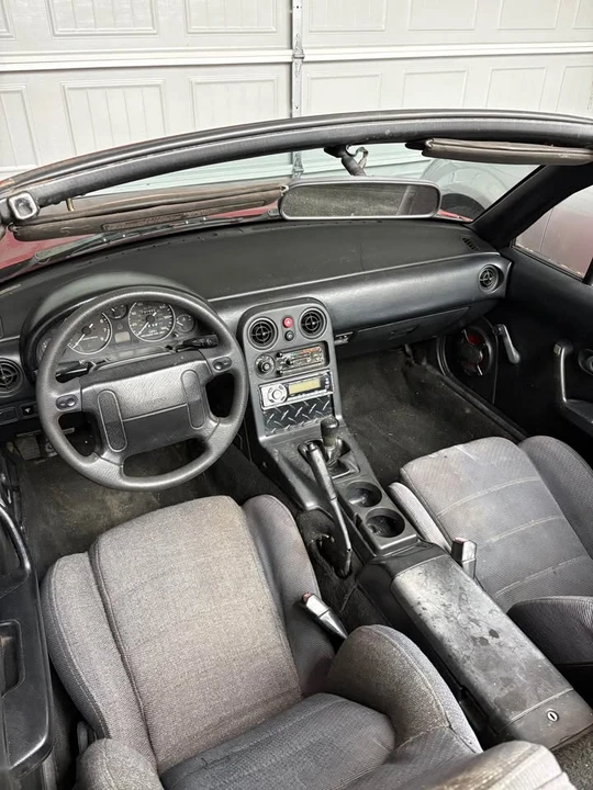1992 Mazda NA MX-5 Miata - Image 7 of 8