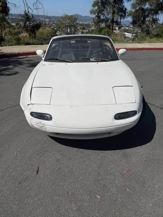 1992 Mazda NA MX-5 Miata - Image 6 of 11