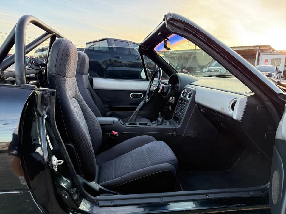 1992 Mazda NA MX-5 Miata - Image 7 of 20