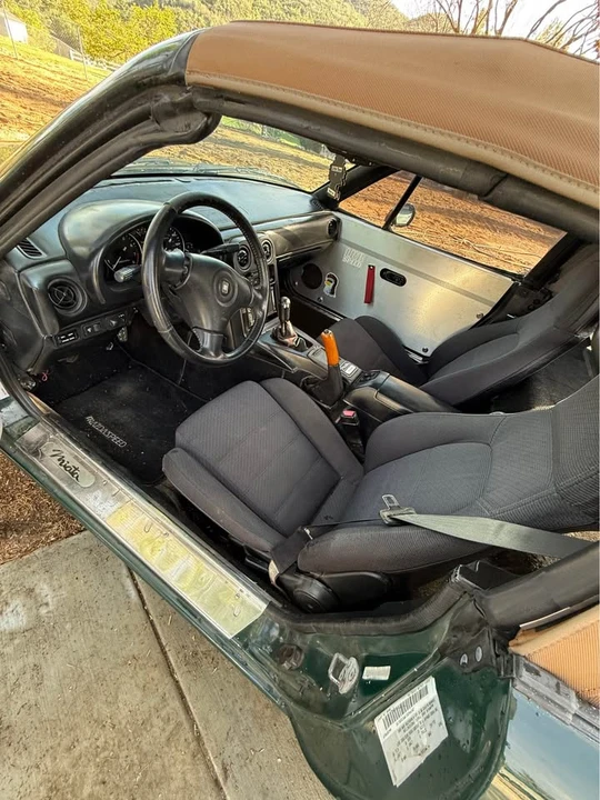 1992 Mazda NA MX-5 Miata - Image 13 of 19