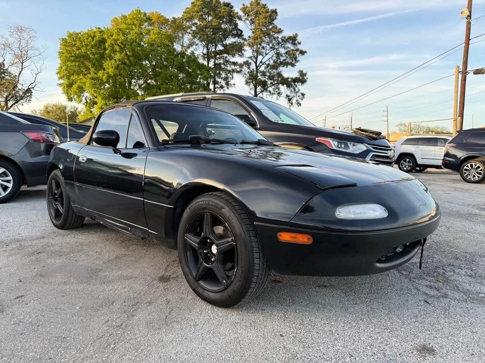 1992 Mazda NA MX-5 Miata - Image 17 of 20