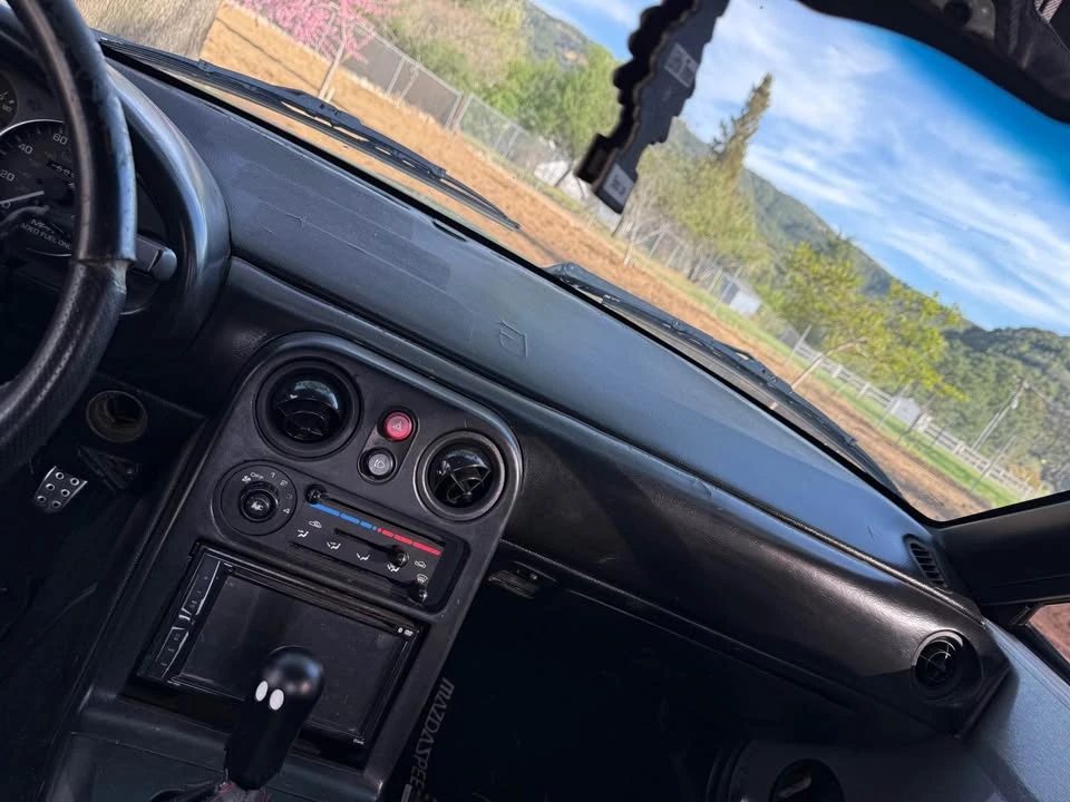 1992 Mazda NA MX-5 Miata - Image 11 of 19
