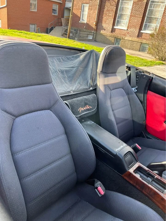 1992 Mazda NA MX-5 Miata - Image 15 of 20