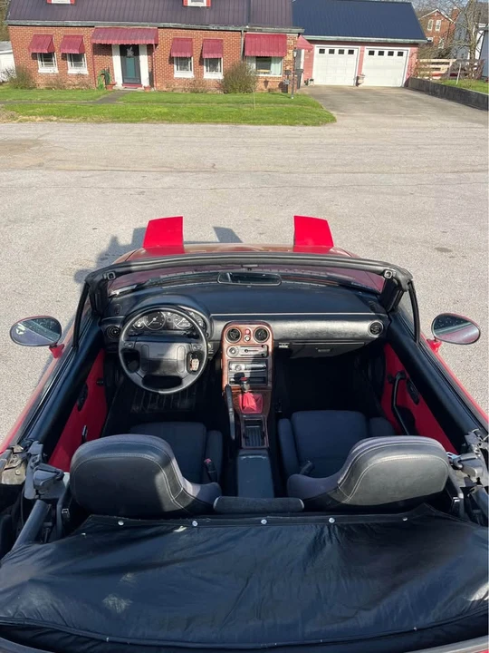 1992 Mazda NA MX-5 Miata - Image 8 of 20