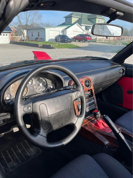 1992 Mazda NA MX-5 Miata - Image 16 of 20