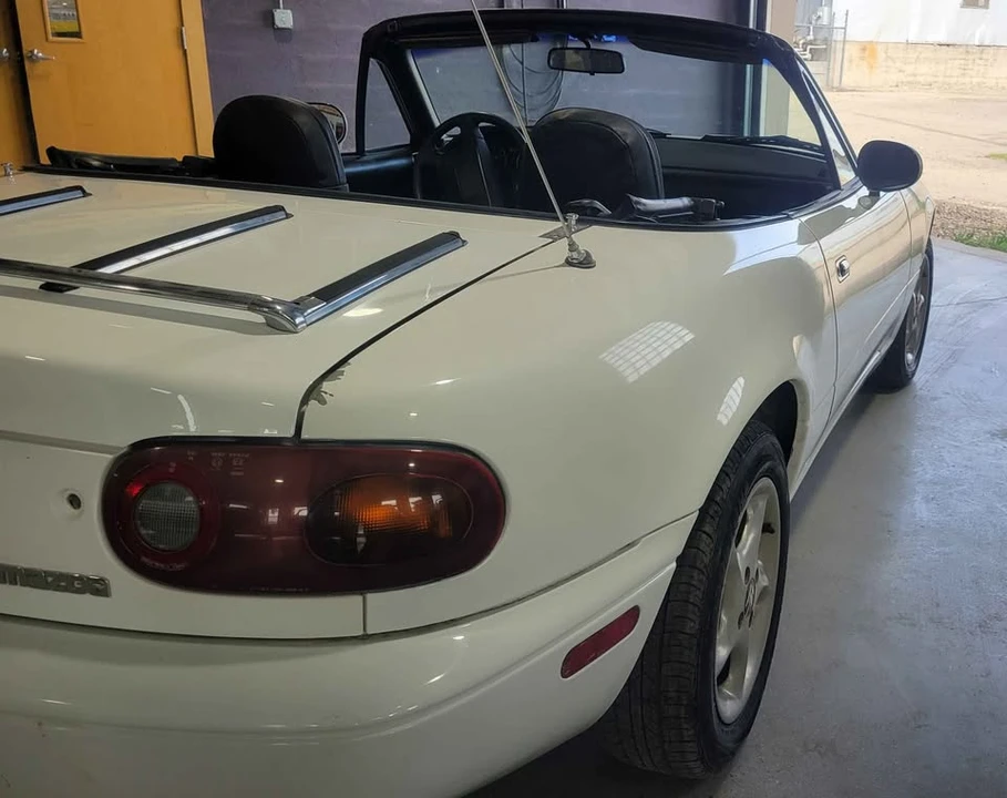 1992 Mazda NA MX-5 Miata - Image 3 of 13