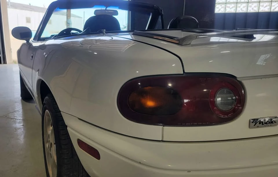 1992 Mazda NA MX-5 Miata - Image 5 of 13