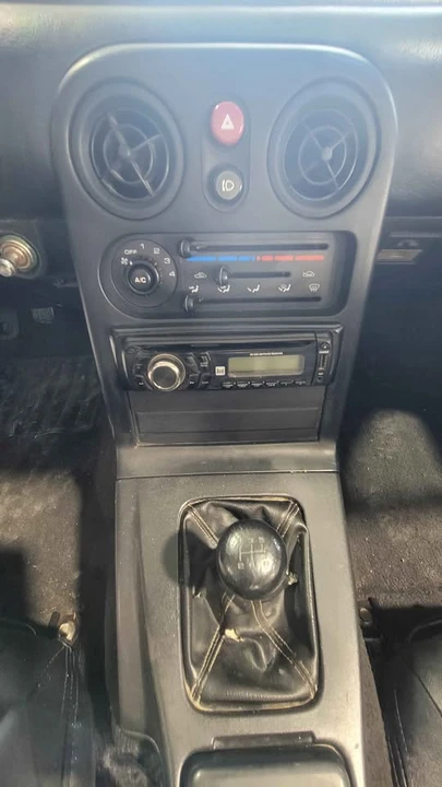 1992 Mazda NA MX-5 Miata - Image 7 of 13