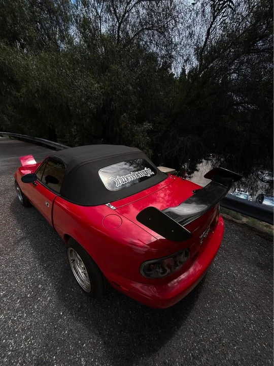 1992 Mazda NA MX-5 Miata - Image 9 of 11