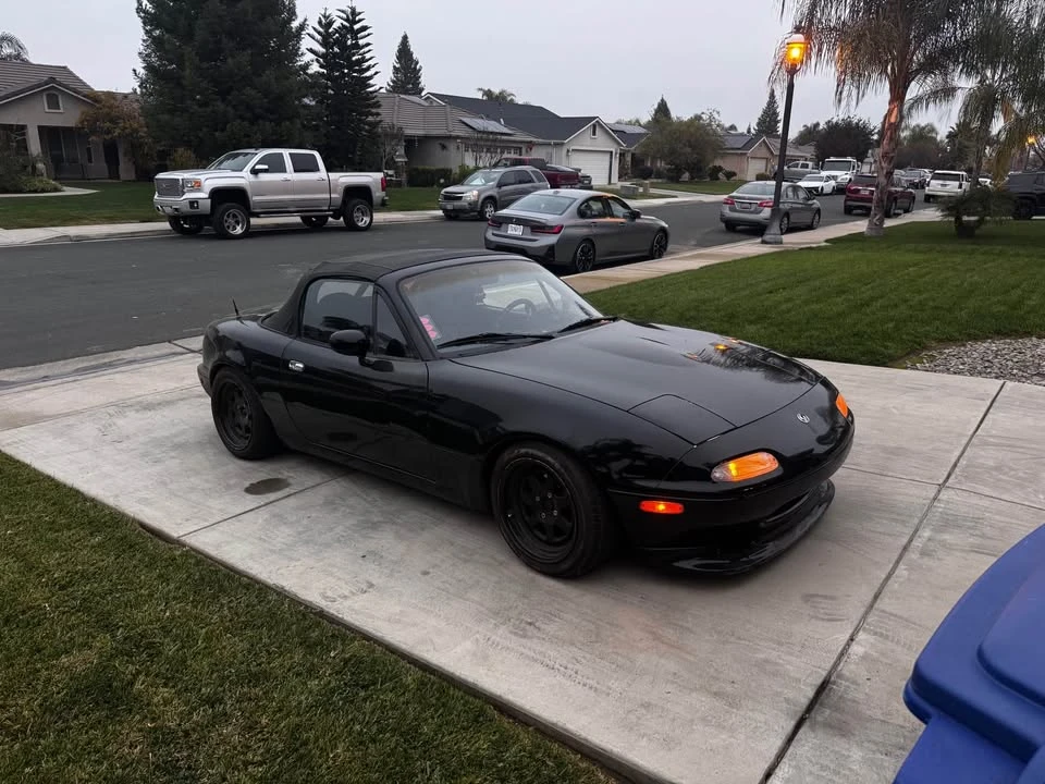 1992 Mazda NA MX-5 Miata - Image 2 of 9