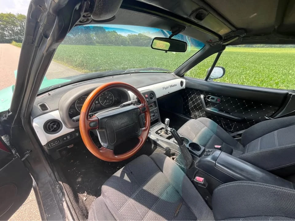 1992 Mazda NA MX-5 Miata - Image 6 of 8