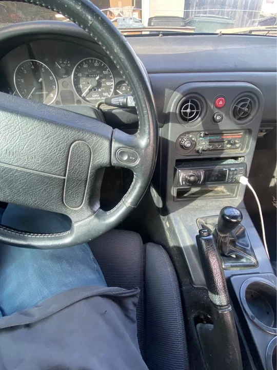 1992 Mazda NA MX-5 Miata - Image 6 of 8