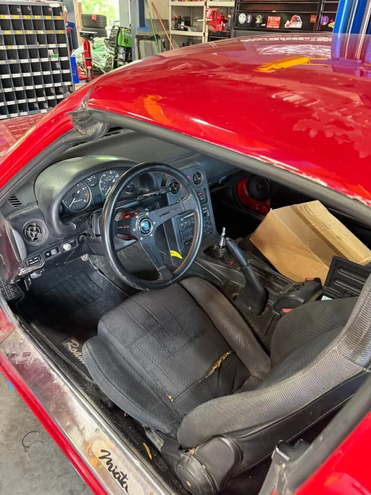 1992 Mazda NA MX-5 Miata - Image 7 of 10