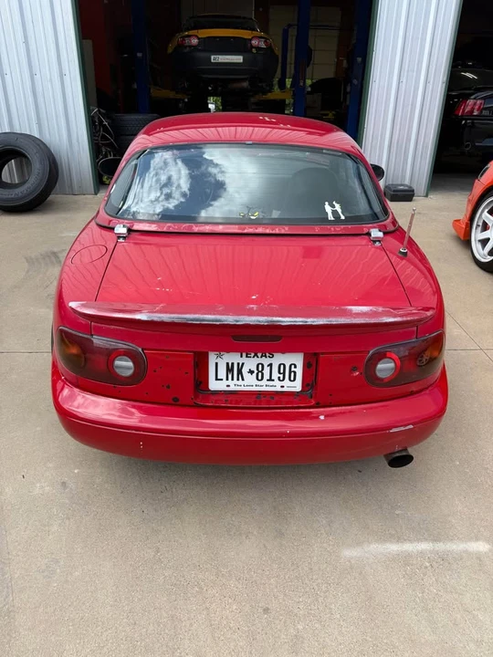 1992 Mazda NA MX-5 Miata - Image 6 of 10