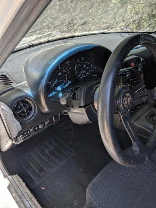 1992 Mazda NA MX-5 Miata - Image 9 of 13