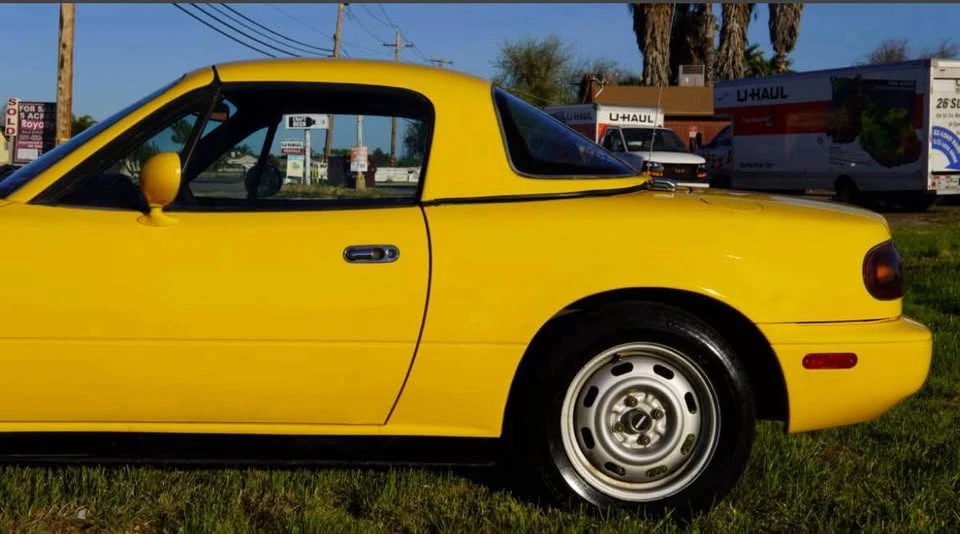 1992 Mazda NA MX-5 Miata - Image 9 of 14