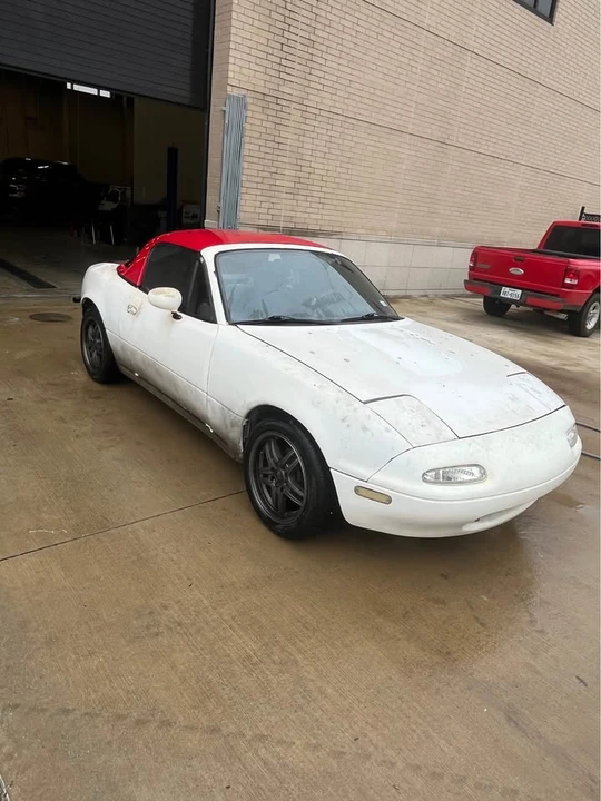 1992 Mazda NA MX-5 Miata - Image 2 of 14