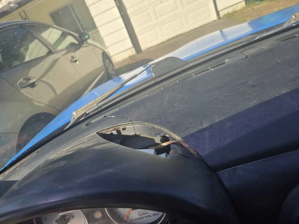 1992 Mazda NA MX-5 Miata - Image 13 of 16