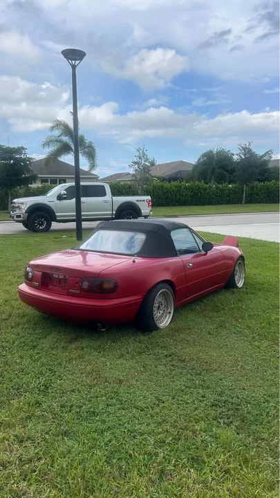 1992 Mazda NA MX-5 Miata - Image 2 of 10