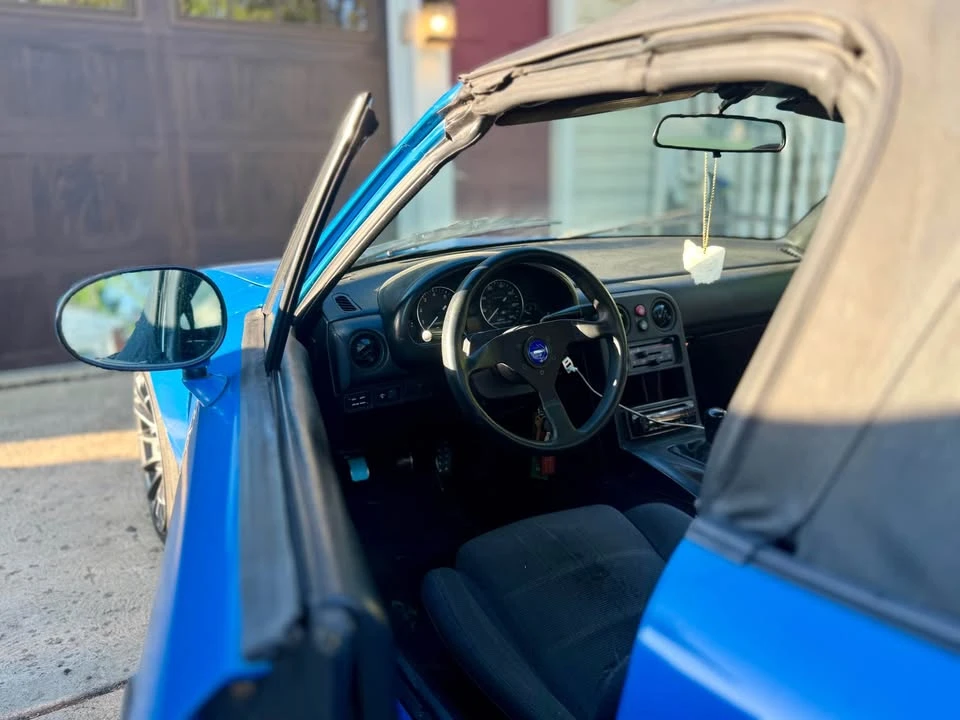 1992 Mazda NA MX-5 Miata - Image 8 of 11