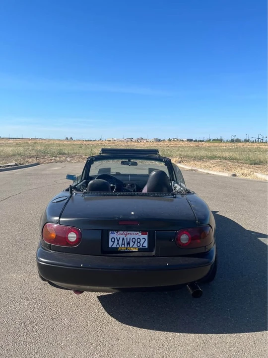 1992 Mazda NA MX-5 Miata - Image 2 of 9