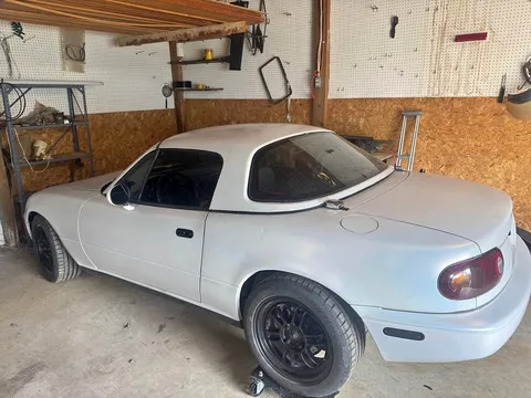 1992 Mazda MX-5 Miata Convertible