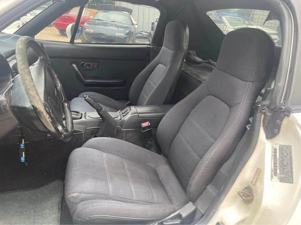 1992 Mazda NA MX-5 Miata - Image 12 of 17