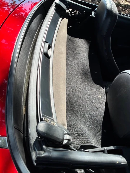 1992 Mazda NA MX-5 Miata - Image 17 of 20