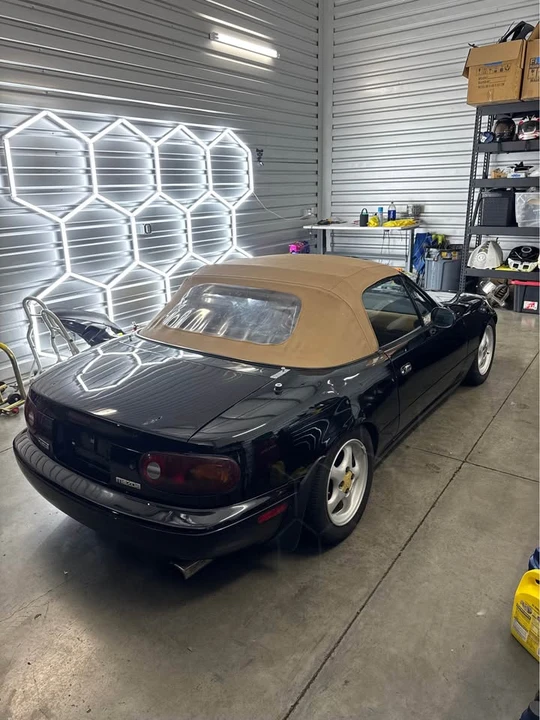 1992 Mazda NA MX-5 Miata - Image 6 of 12
