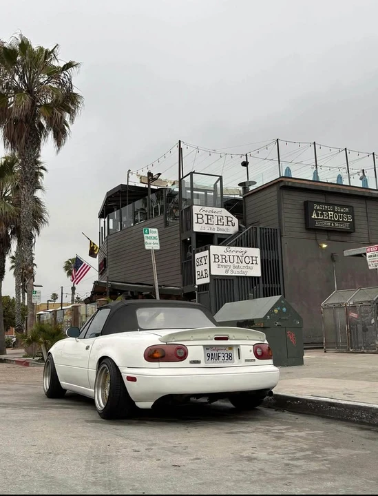 1992 Mazda NA MX-5 Miata - Image 2 of 7