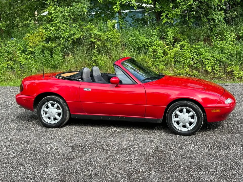 1992 Mazda NA MX-5 Miata - Image 5 of 8