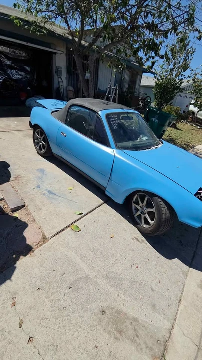 1992 Mazda NA MX-5 Miata - Image 5 of 21