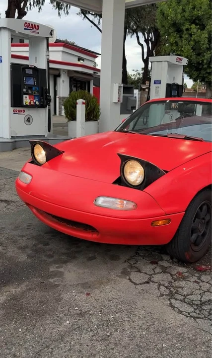 1992 Mazda NA MX-5 Miata - Image 2 of 8