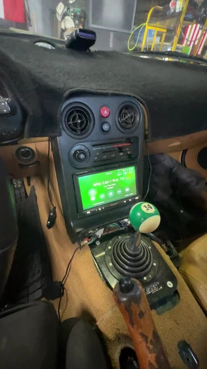 1992 Mazda NA MX-5 Miata - Image 2 of 3