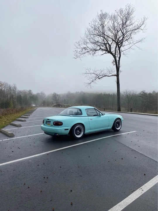 1992 Mazda NA MX-5 Miata - Image 9 of 10