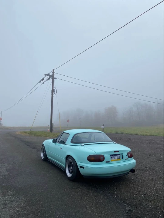 1992 Mazda NA MX-5 Miata - Image 7 of 10