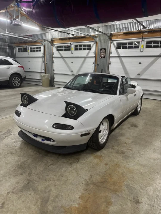 1992 Mazda NA MX-5 Miata - Image 5 of 9