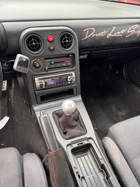 1992 Mazda NA MX-5 Miata - Image 10 of 11