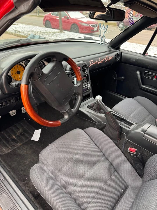 1992 Mazda NA MX-5 Miata - Image 9 of 11